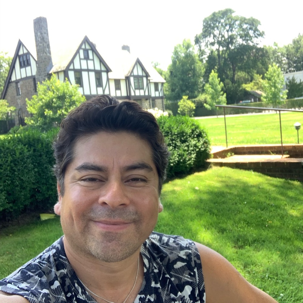 Meet your Posher, Ernesto